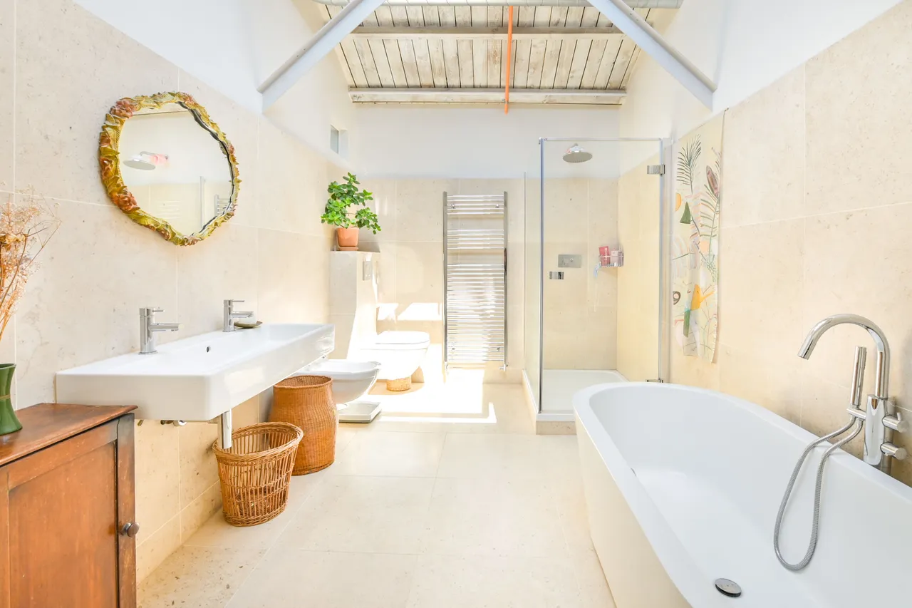 The Penthouse, Wotton Works, photo 10