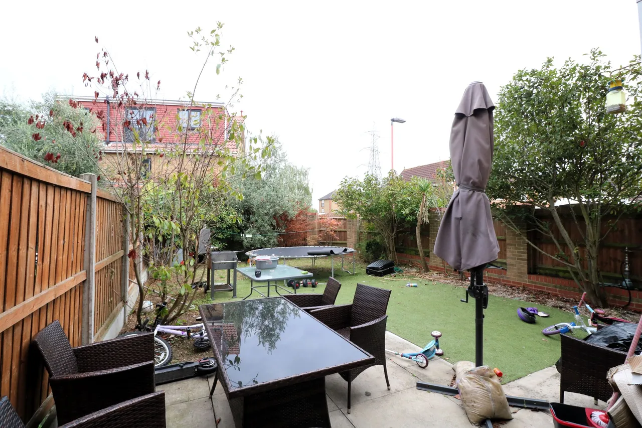 Keel Close, Barking, Essex, IG11 0XR, photo 2