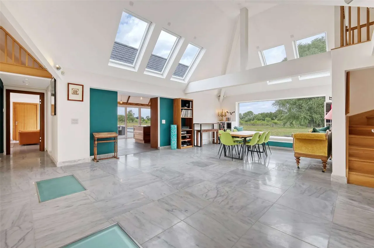 Margaret Woods Road, Great Waltham, Chelmsford, Essex, CM3 1FF, photo 3