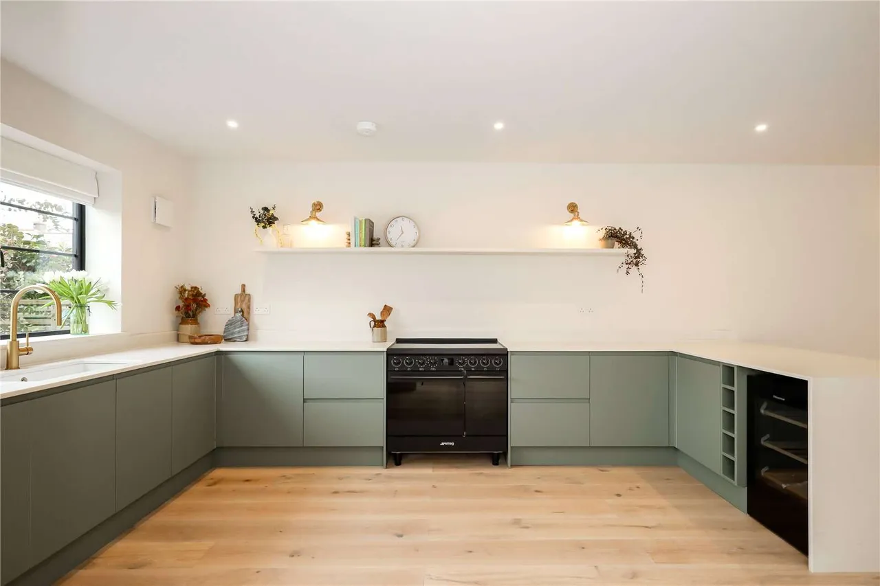 Lancaster Road, Wimbledon, London, SW19 5DA, photo 6
