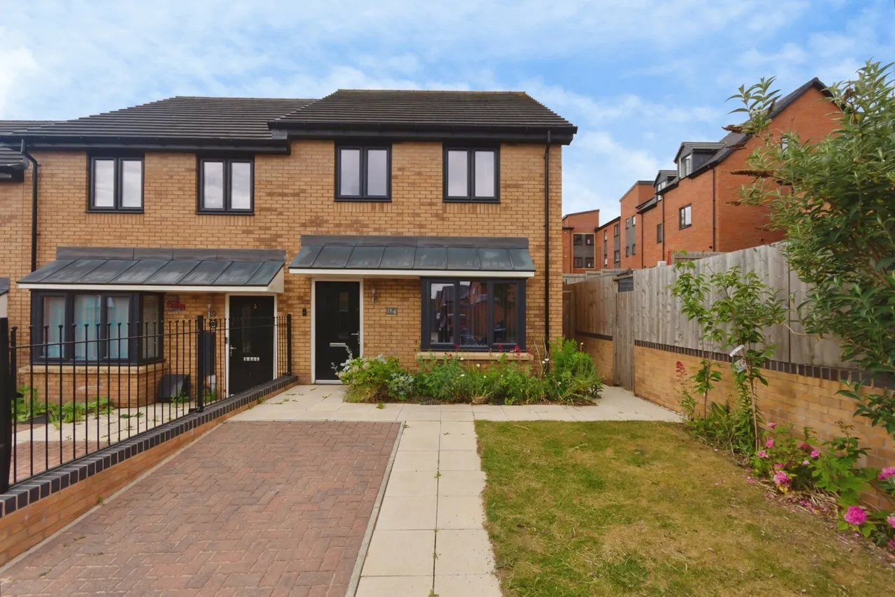 3 bed house for sale, Primrose Park Road, Birmingham, B38