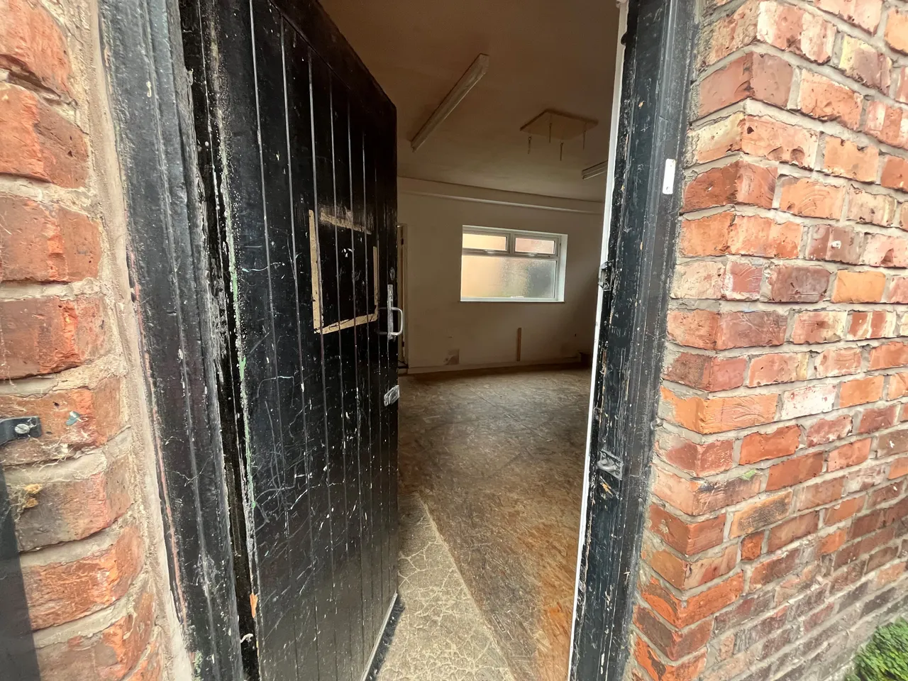 Burton Road, M20, photo 4