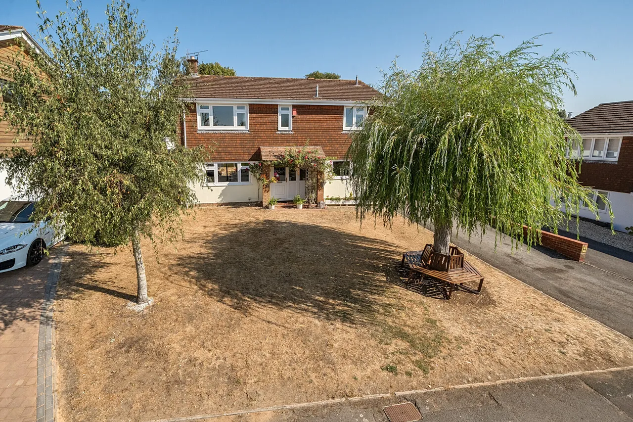 4 bed house for sale, Ashley Piece, Marlborough, SN8