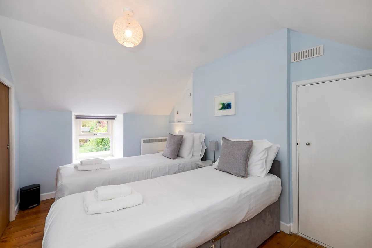 Laity Lane, St. Ives, TR26, photo 9