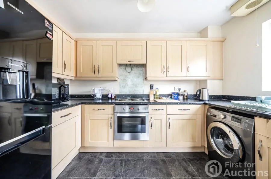 Wilton Court, Stoke-on-Trent, ST1, photo 2