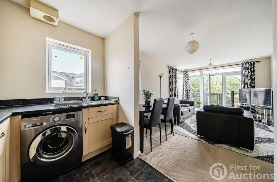 Wilton Court, Stoke-on-Trent, ST1, photo 4