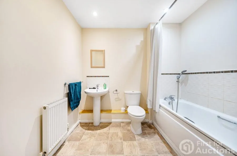 Wilton Court, Stoke-on-Trent, ST1, photo 8