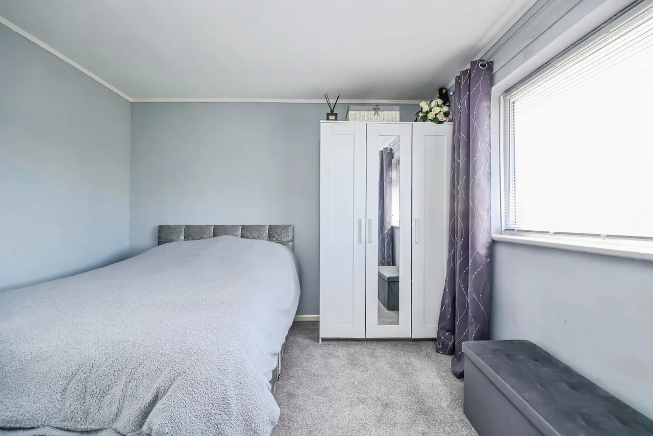 Listowel Crescent, Clifton, Nottingham, NG11, photo 14