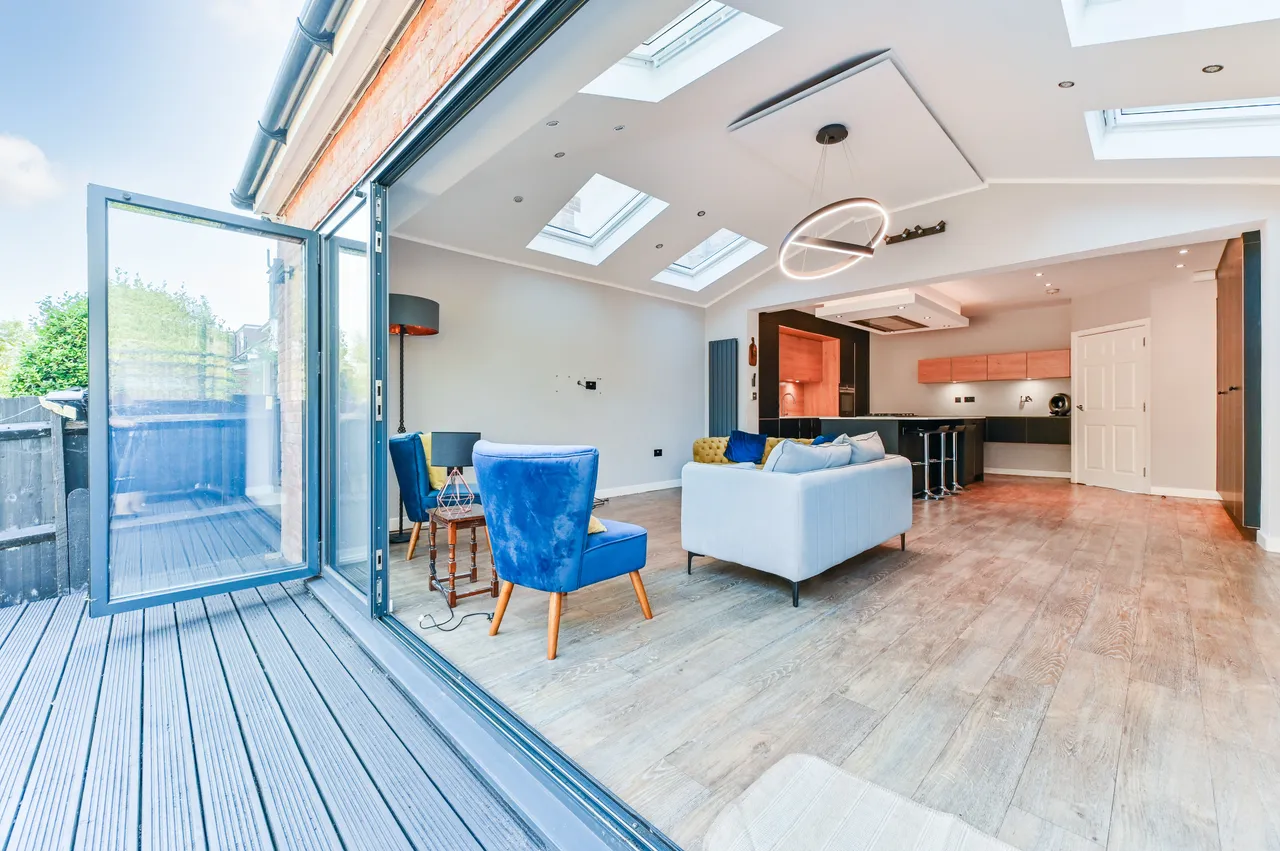 64 Marina Avenue, New Malden, photo 6