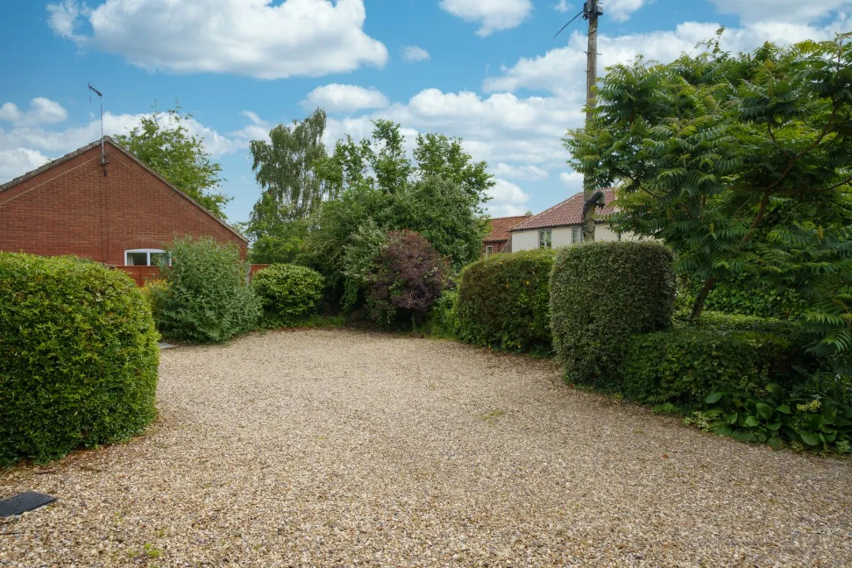 The Street, Barton Turf, NR12, photo 24