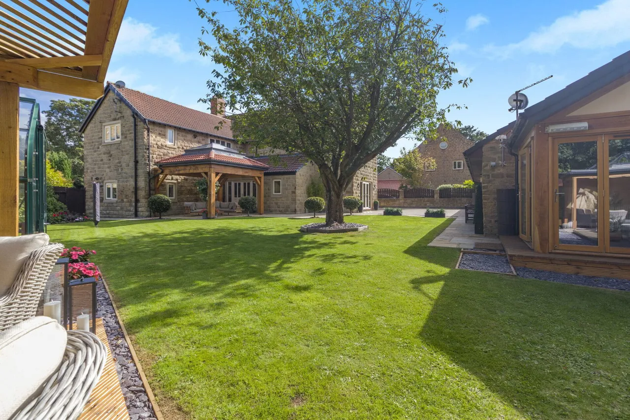 Aldam Chase, Wickersley, S66, photo 52