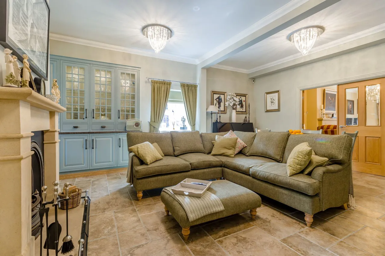 Aldam Chase, Wickersley, S66, photo 15