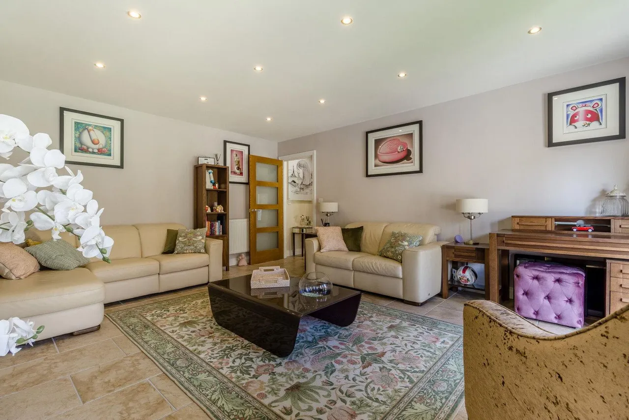 Aldam Chase, Wickersley, S66, photo 58