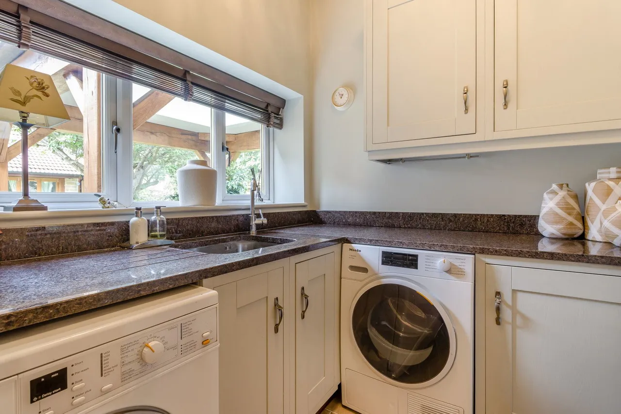 Aldam Chase, Wickersley, S66, photo 21