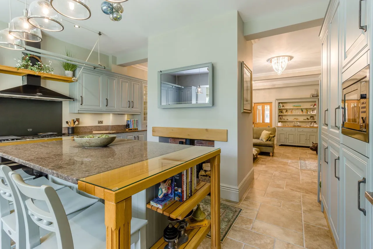 Aldam Chase, Wickersley, S66, photo 7
