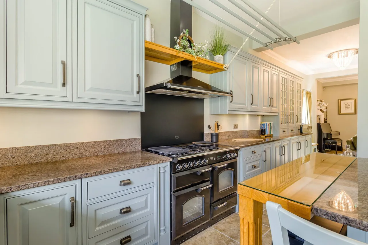 Aldam Chase, Wickersley, S66, photo 8