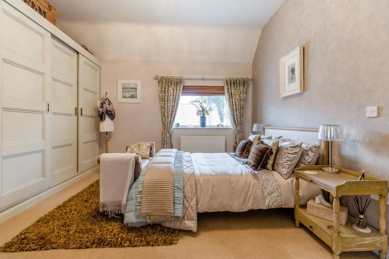 Aldam Chase, Wickersley, S66, photo 36