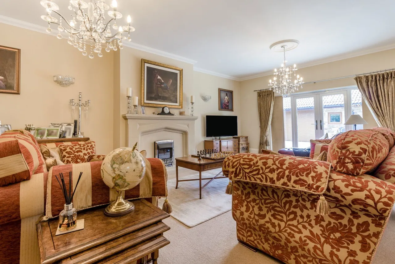 Aldam Chase, Wickersley, S66, photo 17
