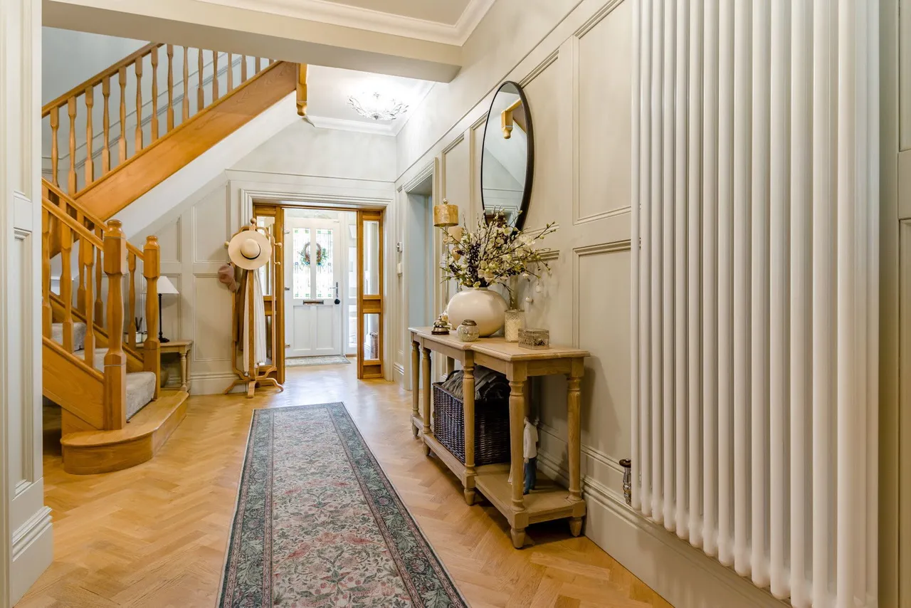 Aldam Chase, Wickersley, S66, photo 6