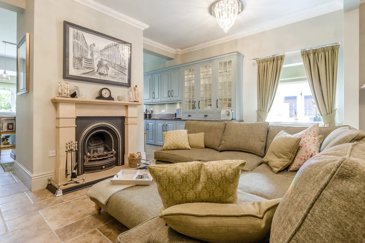 Aldam Chase, Wickersley, S66, photo 14