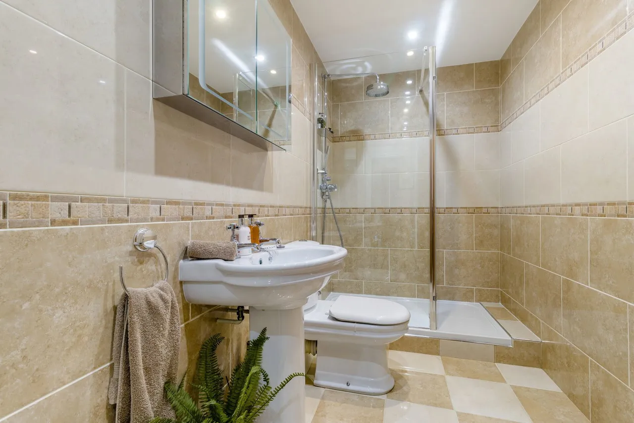 Aldam Chase, Wickersley, S66, photo 63
