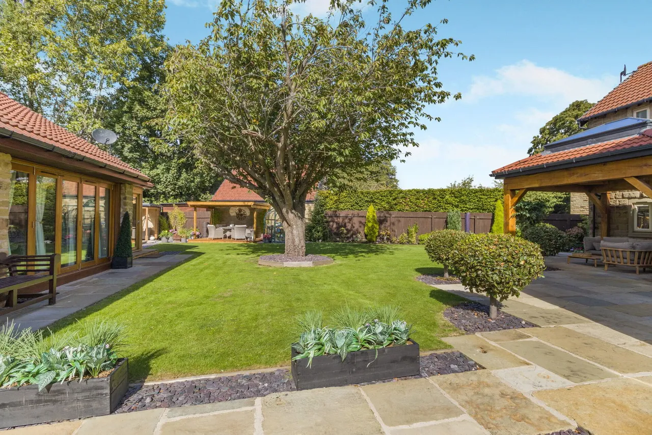 Aldam Chase, Wickersley, S66, photo 46