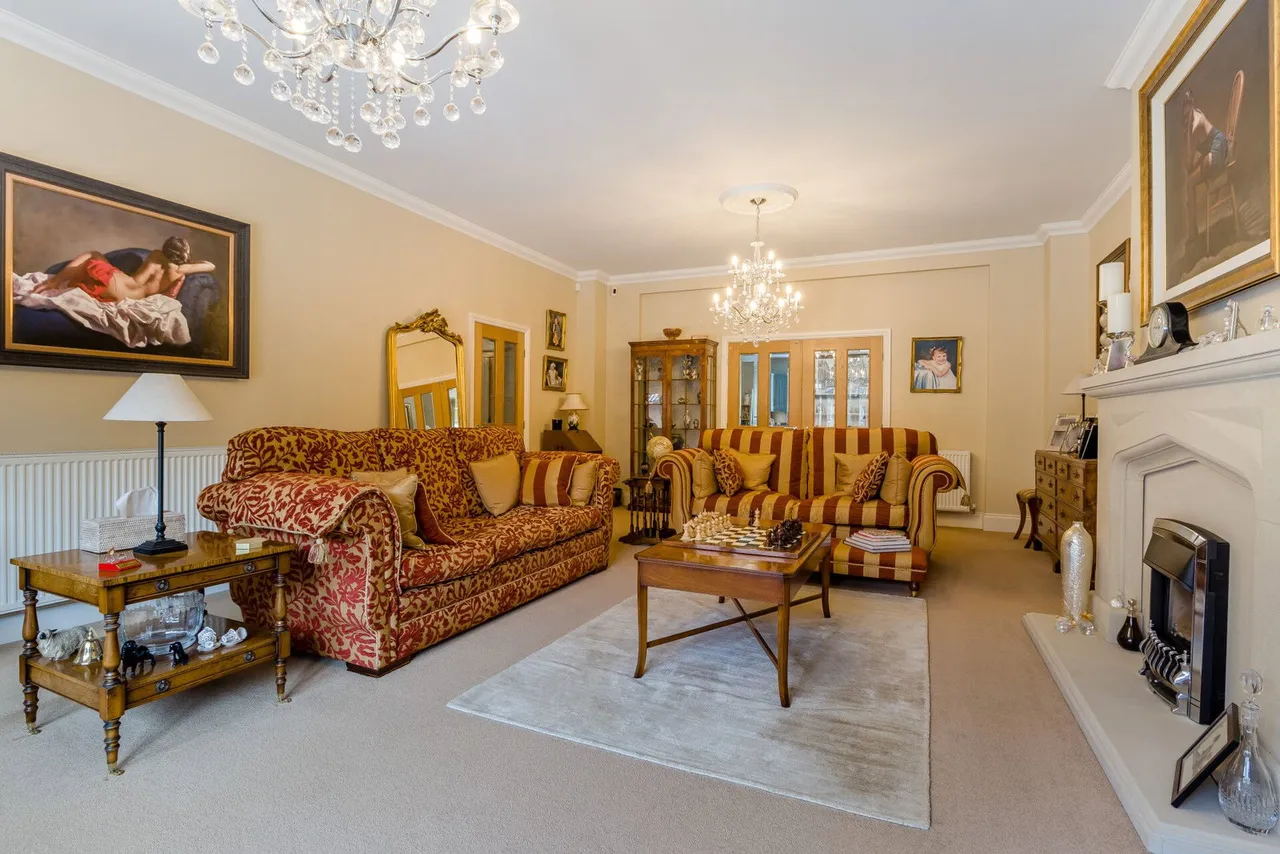 Aldam Chase, Wickersley, S66, photo 18