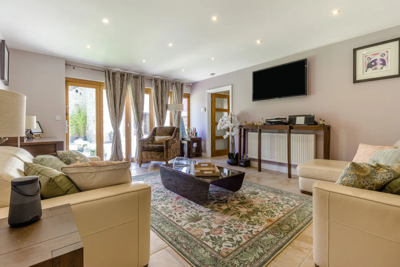 Aldam Chase, Wickersley, S66, photo 57