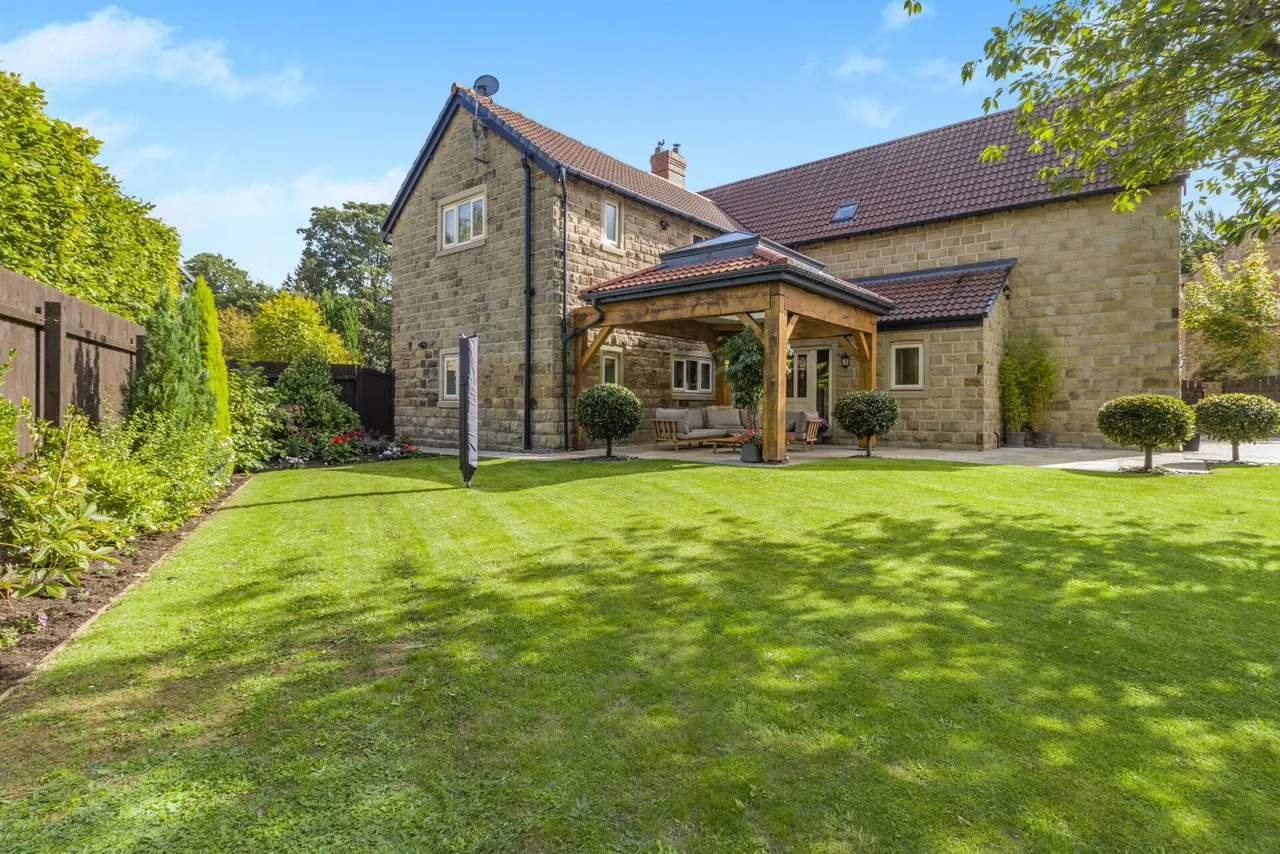 Aldam Chase, Wickersley, S66, photo 53