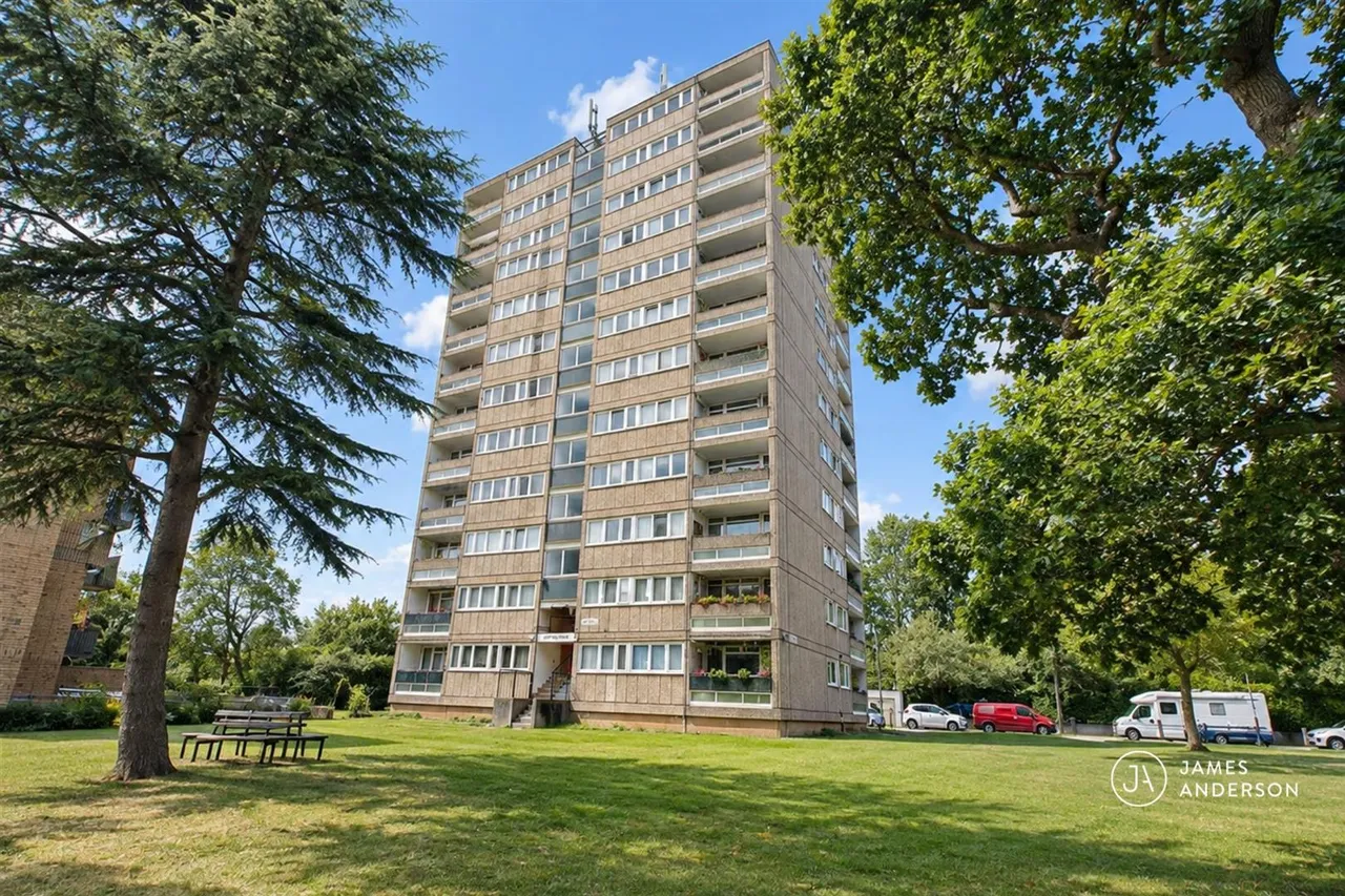 2 bed flat for sale, Fontley Way, London, SW15