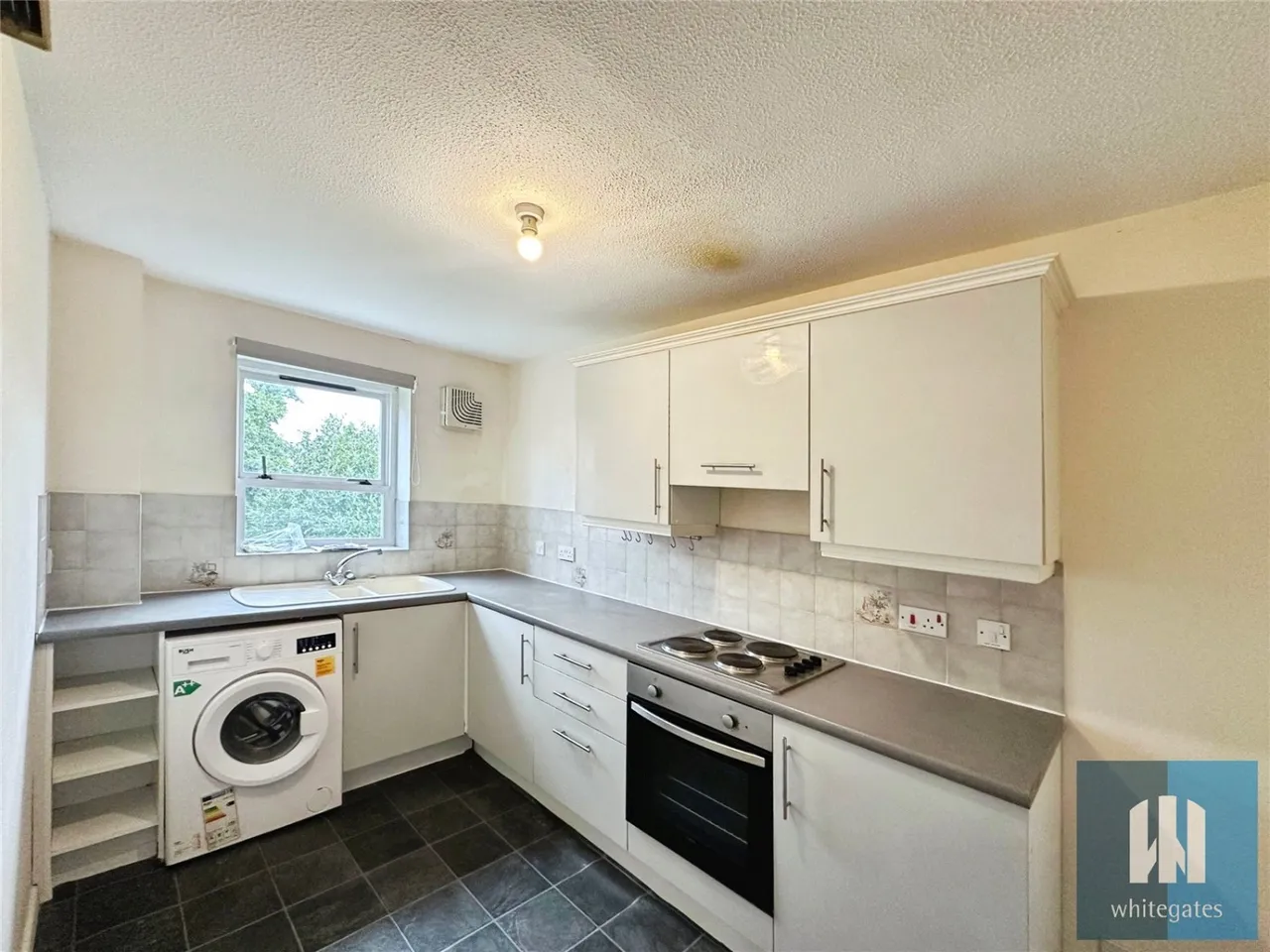 Northgate Lodge, Pontefract, WF8, photo 2