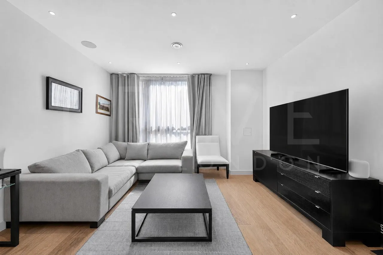 Buckingham Gate, Westminster, SW1E, photo 4