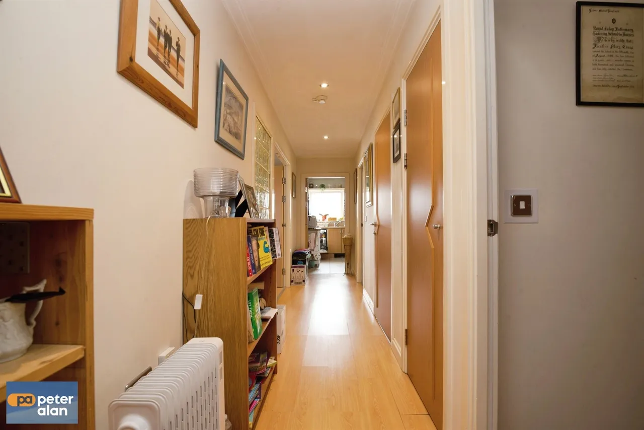Lynton Court CARDIFF, CF10, photo 12