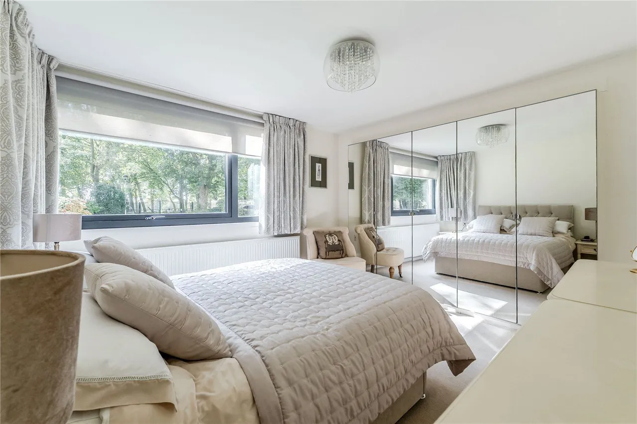 Lake View Court, Roundhay, LS8, photo 5