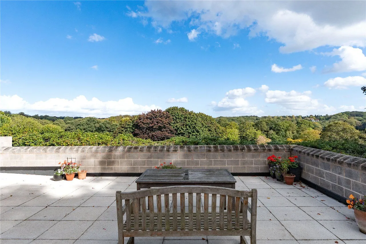 Lake View Court, Roundhay, LS8, photo 22