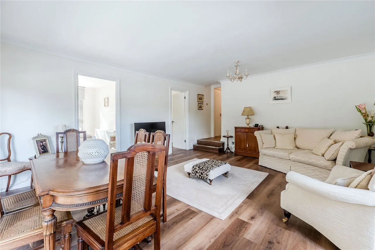 Lake View Court, Roundhay, LS8, photo 12
