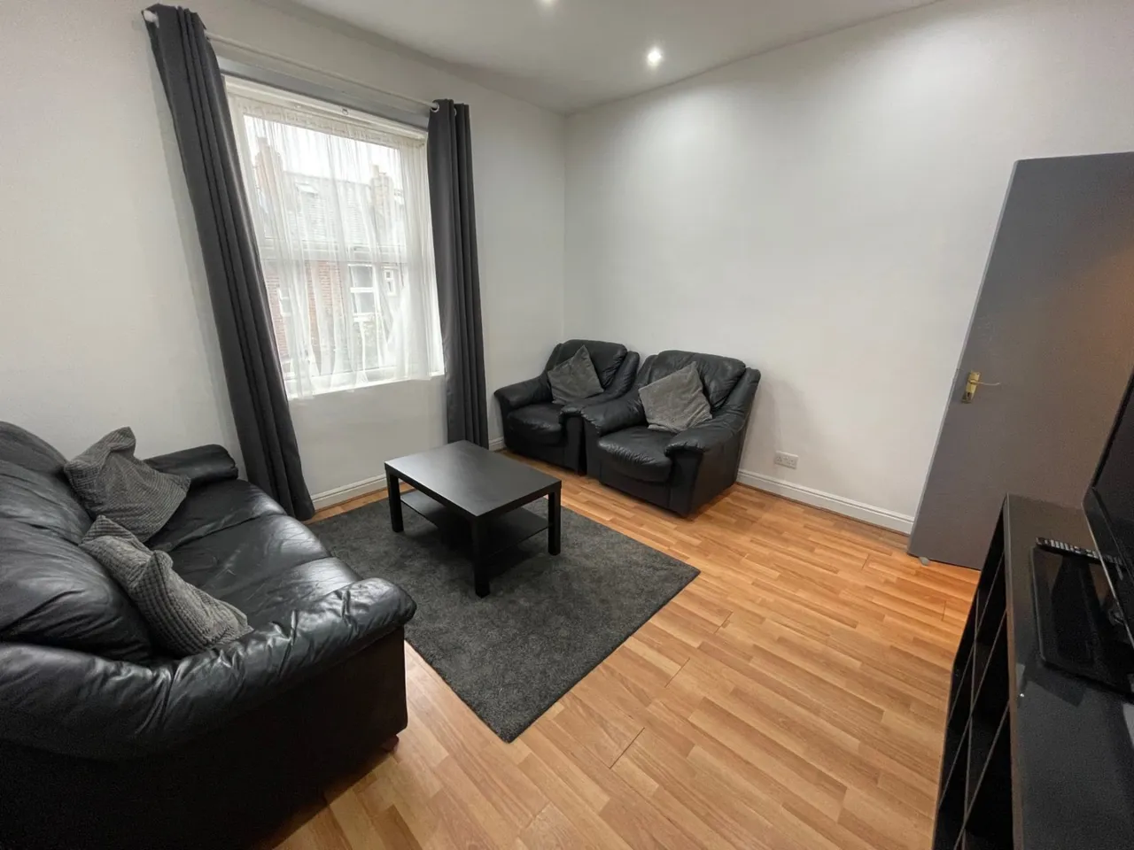 Burley Lodge Road, Burley, LS6, photo 3