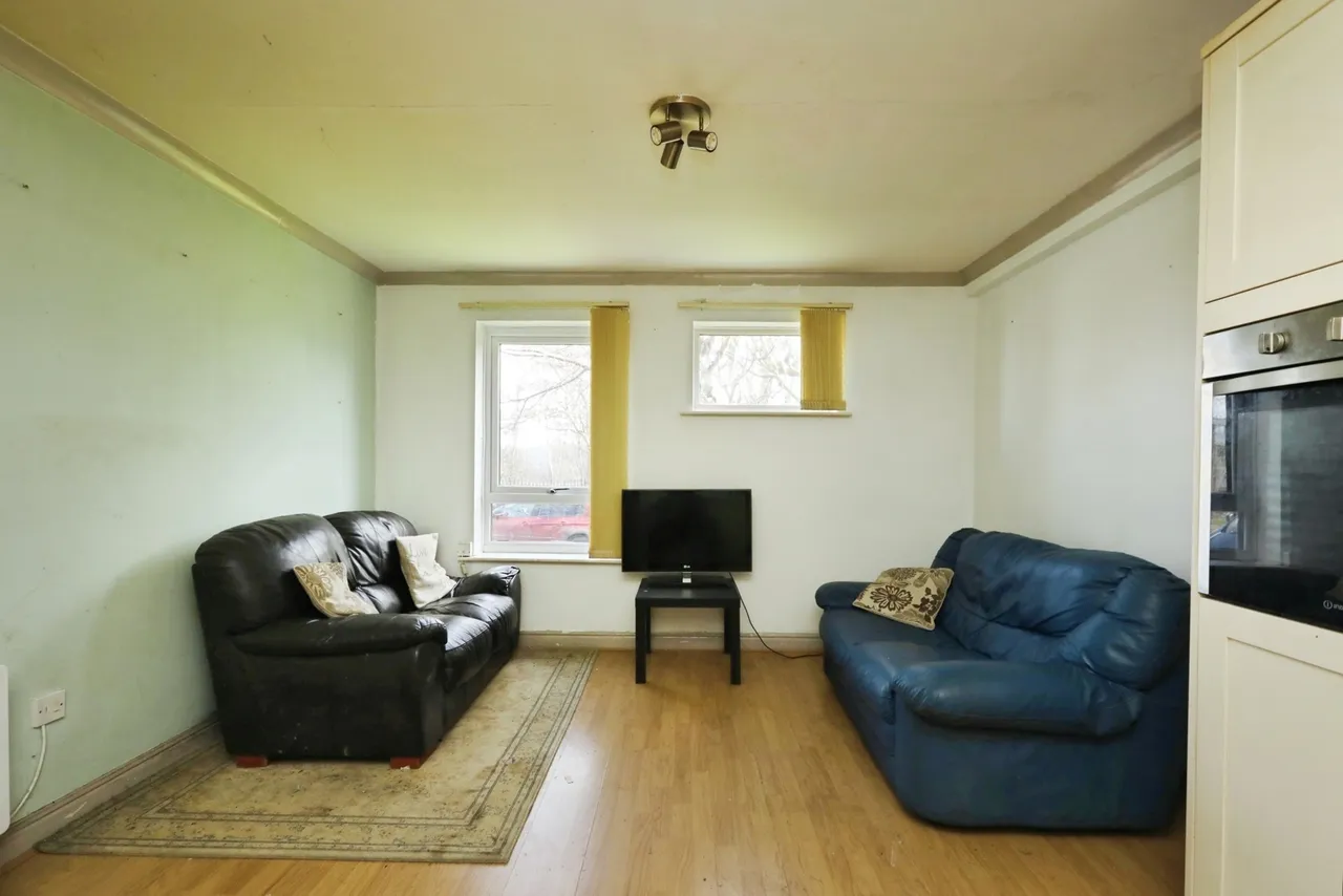 Anvil Close, Sheffield, S6, photo 4