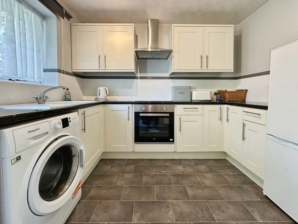 Twyford Close, Aldridge, WS9, photo 7
