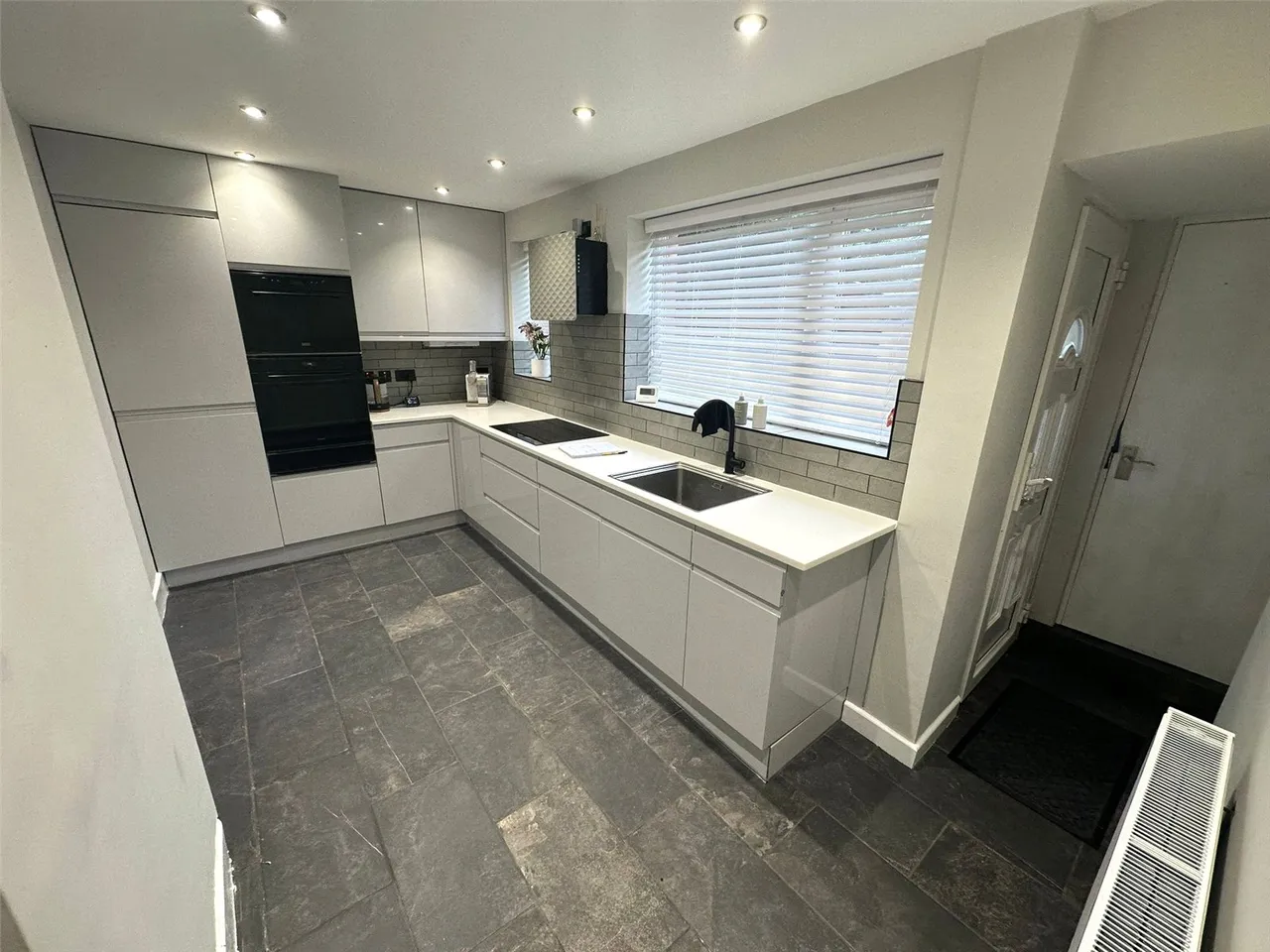 Alexandra Road, Aldershot, Hampshire, GU11 3PP, photo 2