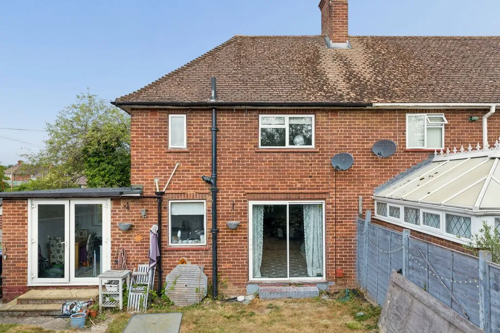 Newfield Gardens, Marlow SL7 1JS, photo 11