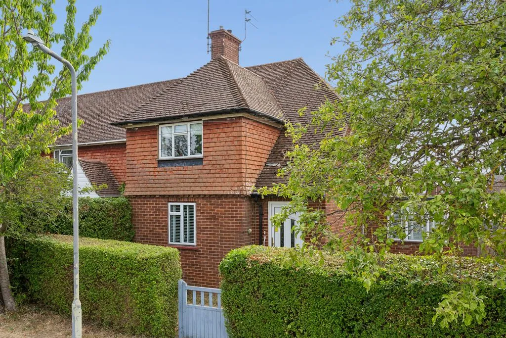 2 bed house for sale — Newfield Gardens, Marlow SL7 1JS