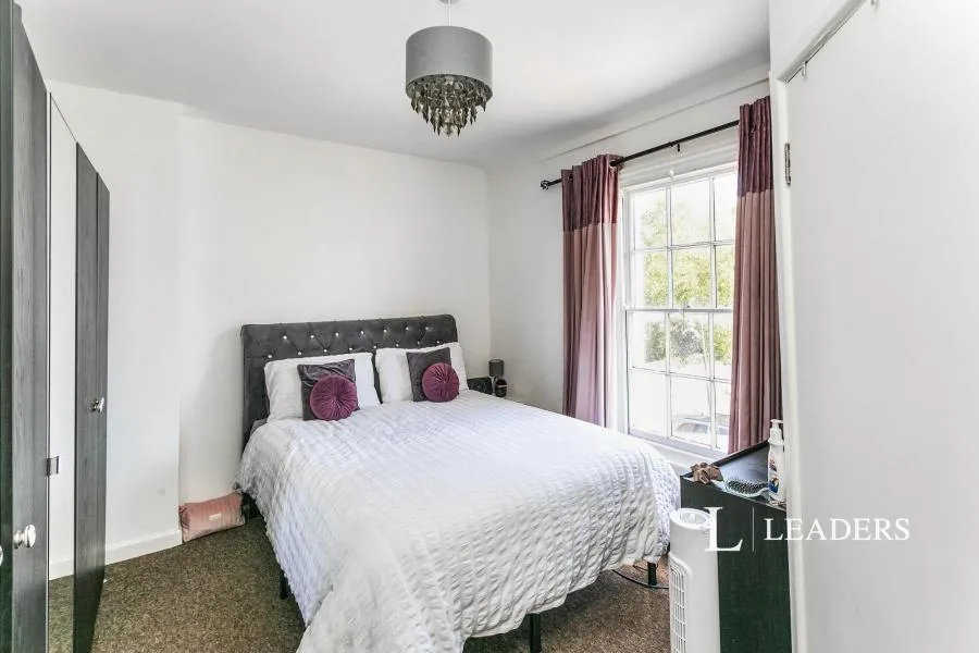 High Street, Deanshanger, MK19, photo 7