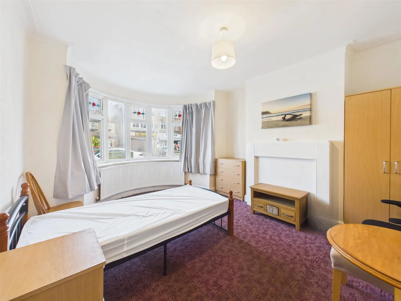 Cornwall Road, Ruislip, Middlesex, HA4 6AP, photo 2