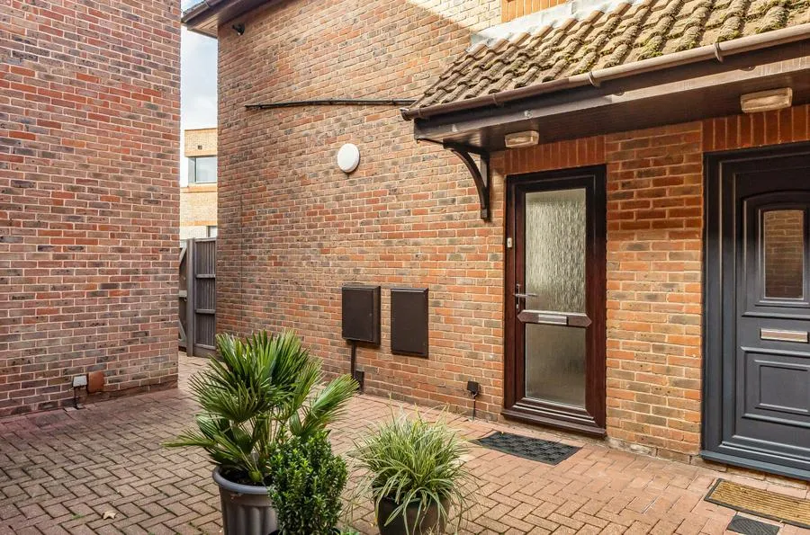 Kendrick Close, Wokingham, RG40, photo 18