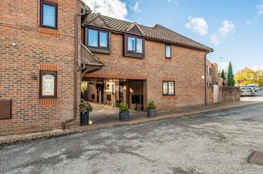 Kendrick Close, Wokingham, RG40, photo 16