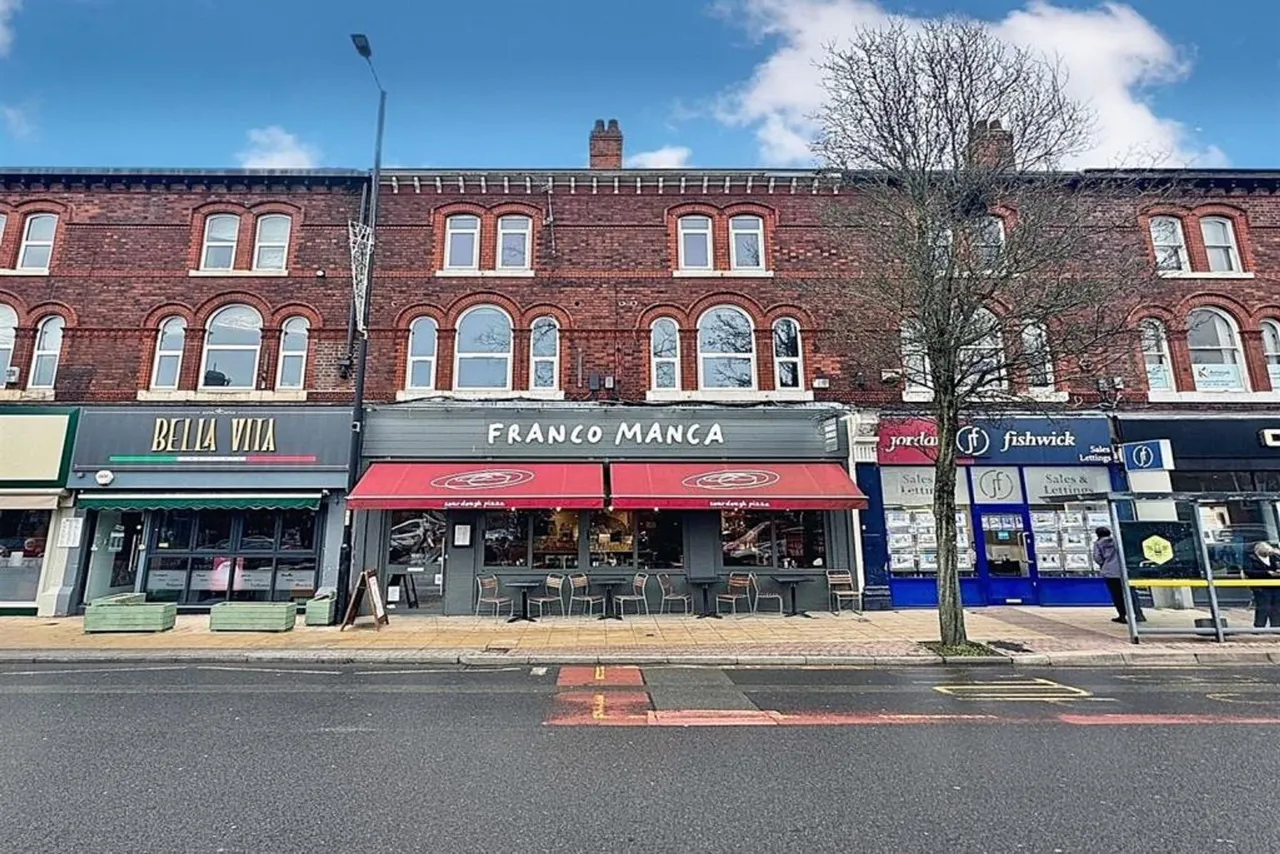 3 bed house for sale, Grange Lane, Manchester