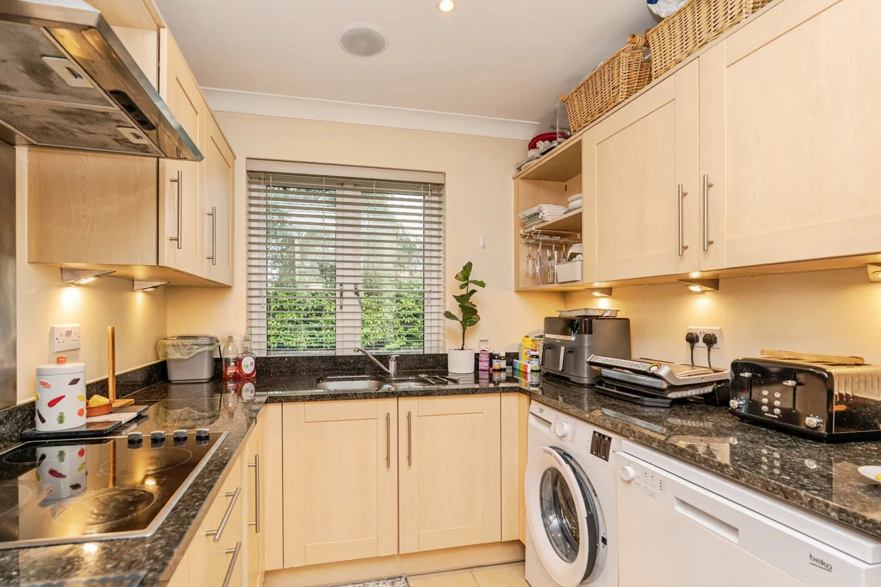 Meadrow, Godalming, GU7, photo 7
