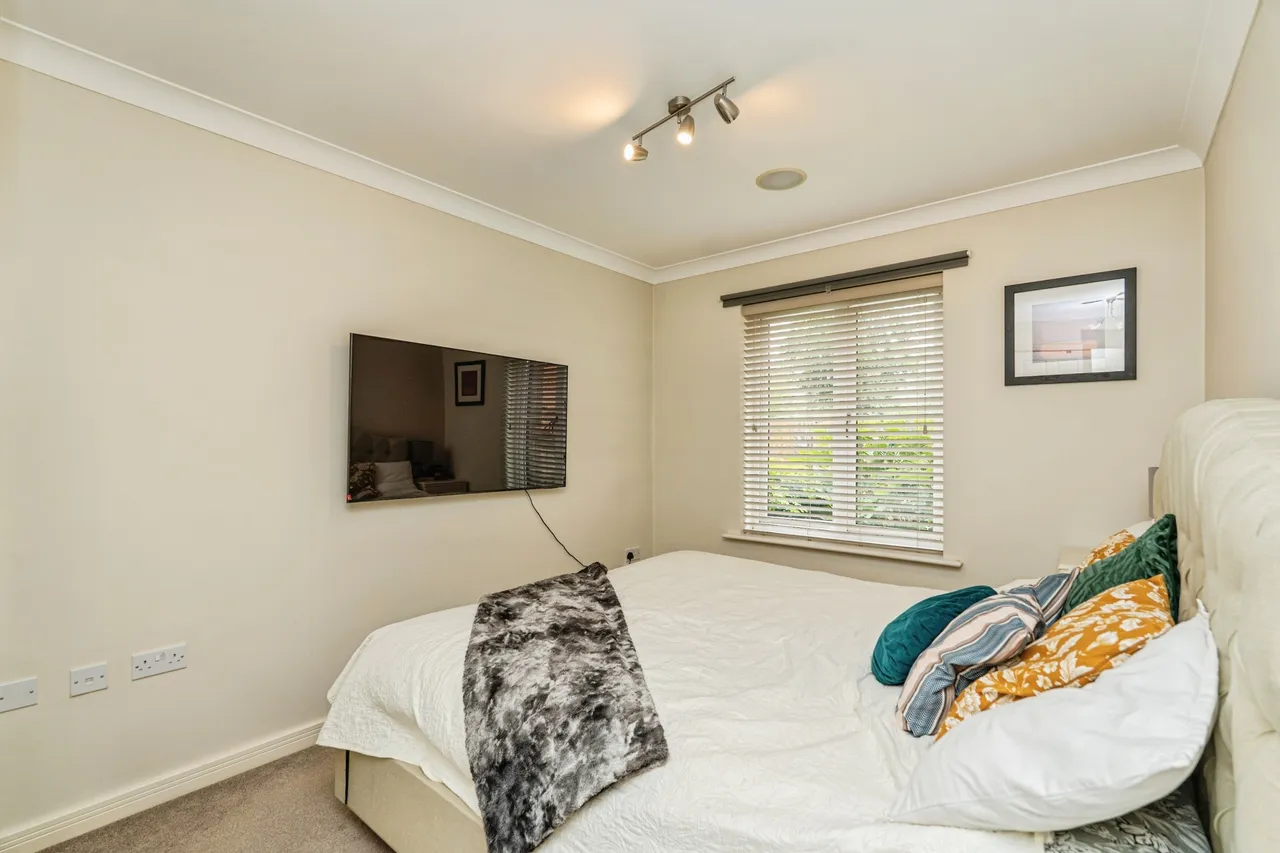 Meadrow, Godalming, GU7, photo 12