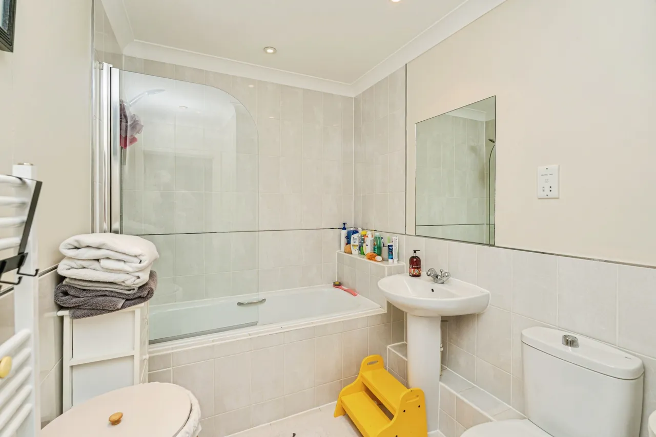 Meadrow, Godalming, GU7, photo 16